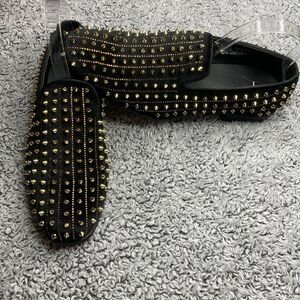 AM Exclusive 7.5 |AM Harvie Exclusive Smoker Velvet W/Spikes Slip On